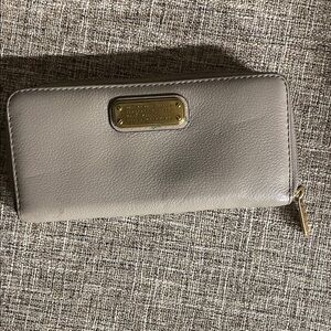Marc Jacobs Taupe Leather Wallet